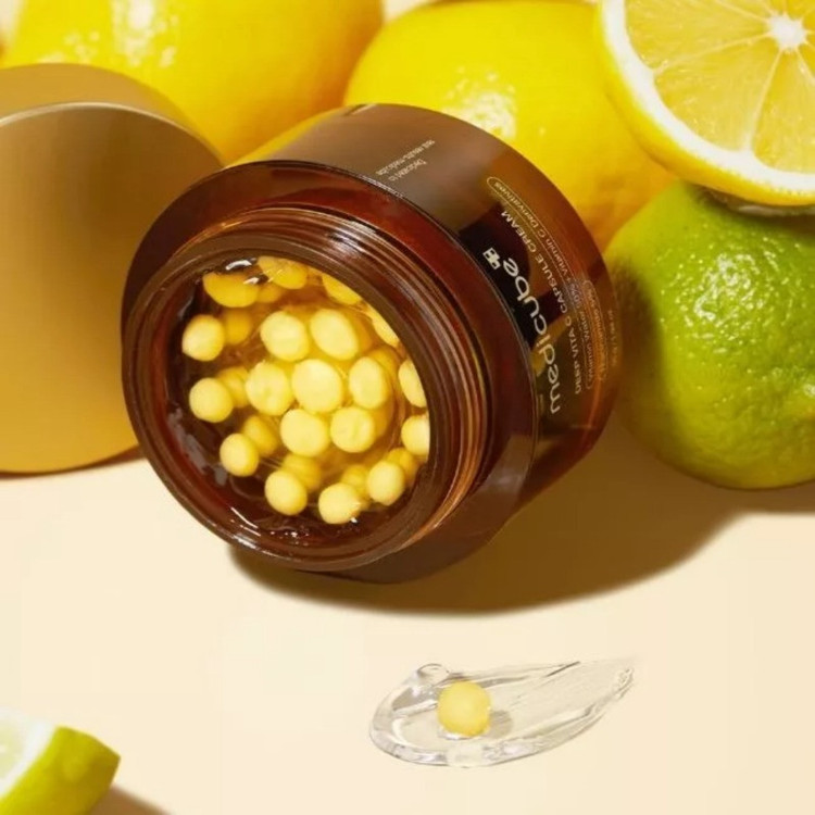 ماسک صورت مدی کیوب مدل Deep Vita C مناسب برای انواع پوست حجم 55 میلی لیتر